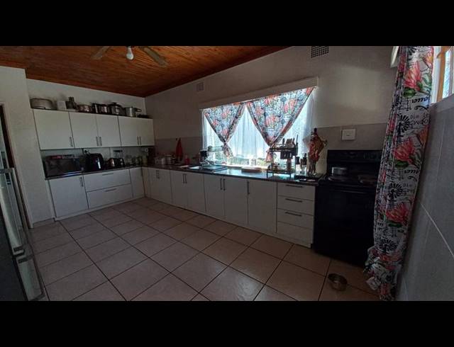 3 BEDROOM HOUSE FOR SALE IN MOUNTAIN VIEW